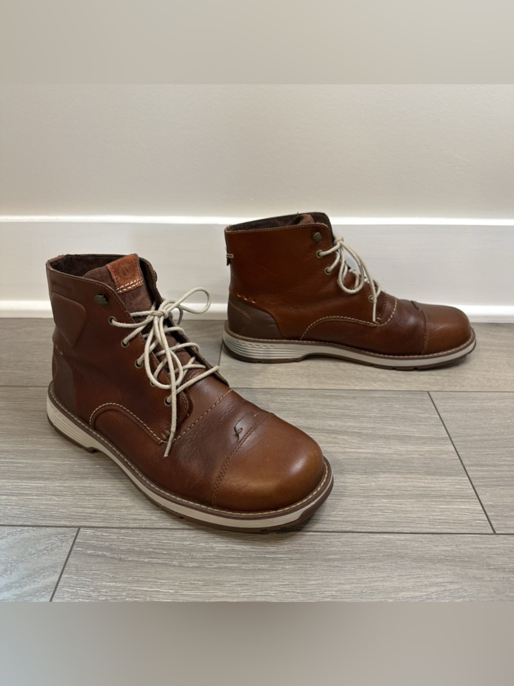 Merrell Men’s Size 10 Realm Sky Chukka Ankle Boots Brown Leather Lace-Up